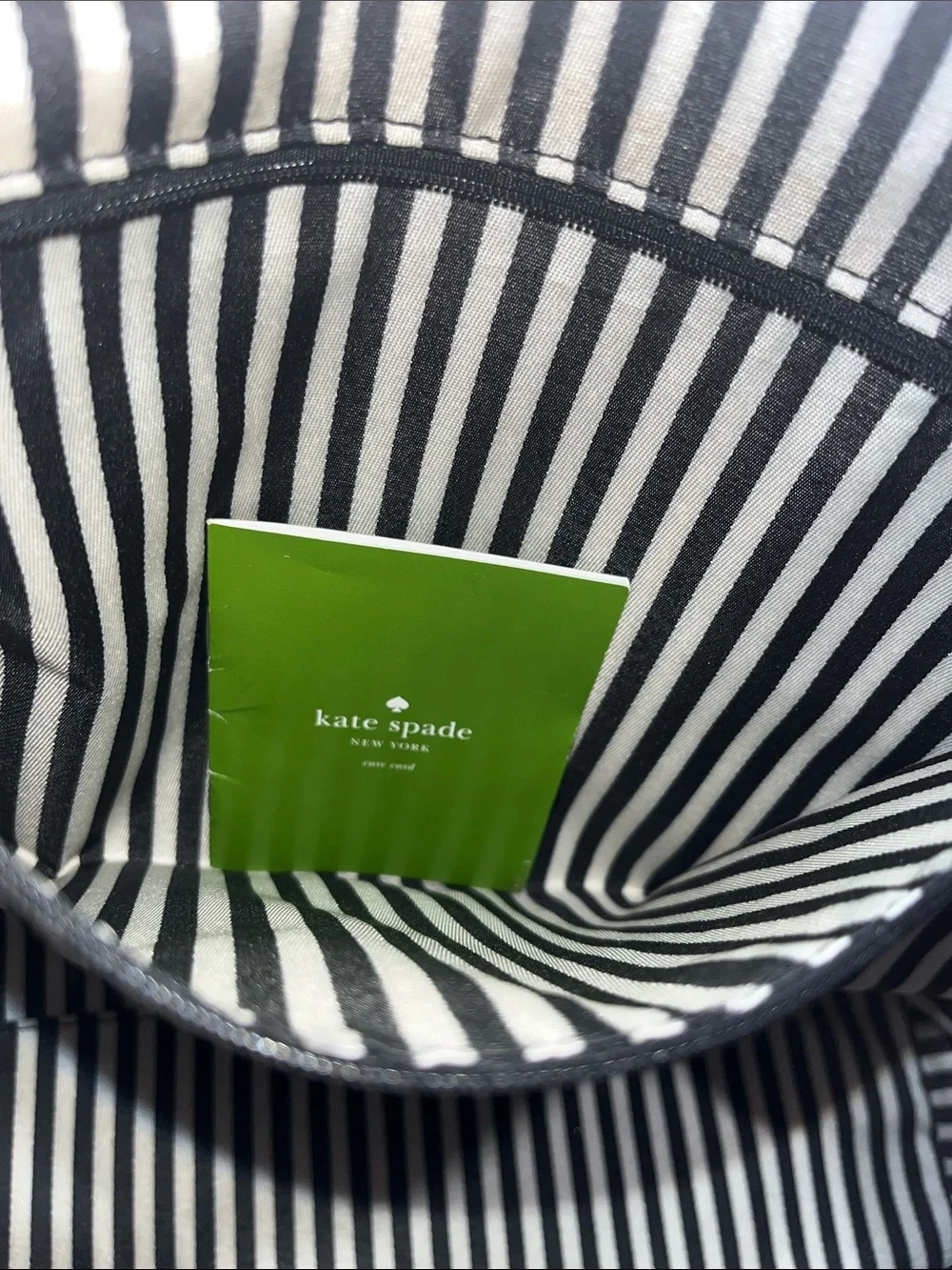 NWOT KATE SPADE NEW YORK SOUTHPORT AVENUE  TOTE BAG IN BLACK PEBBLED LEATHER